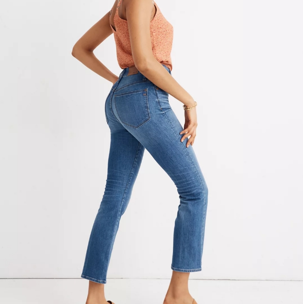 Petite Curvy Cali Demi-Boot Jeans in Tierney Wash: Eco Edition